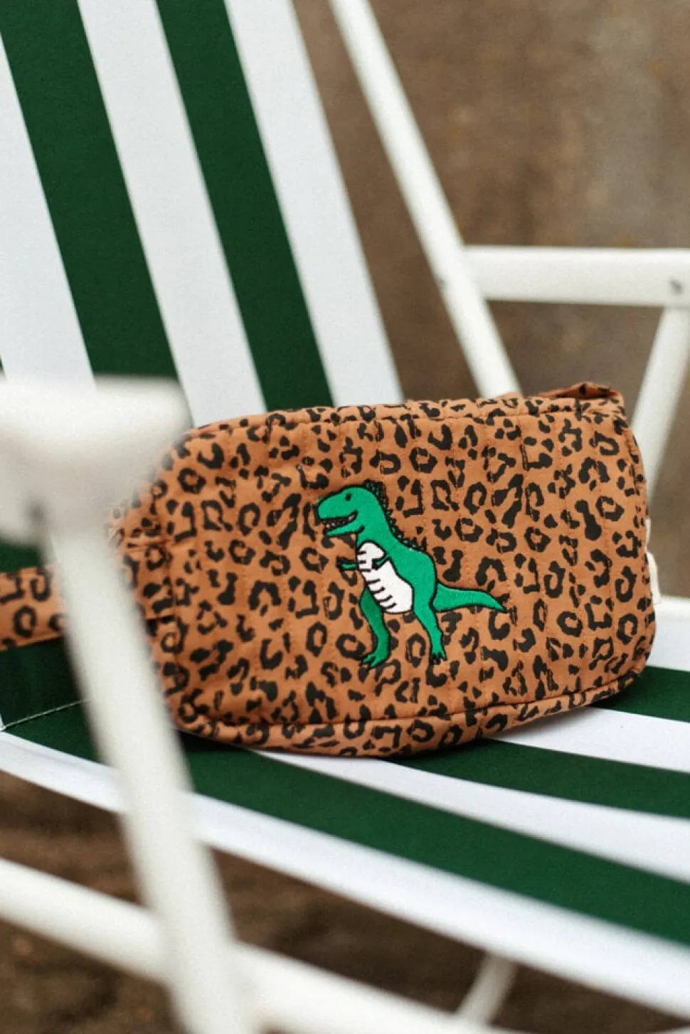 atelier_pomme__baby_essen_2.webp Atelier Pomme | BABY ESSENTIALS POUCH | LEOPARD | Dino