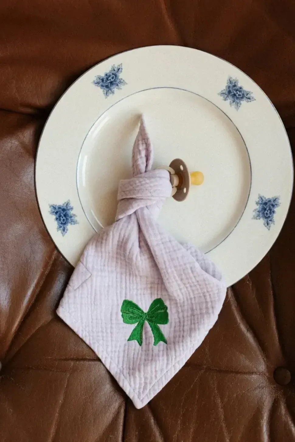 Atelier Pomme | LUCKY LILA | PUT A BOW ON IT