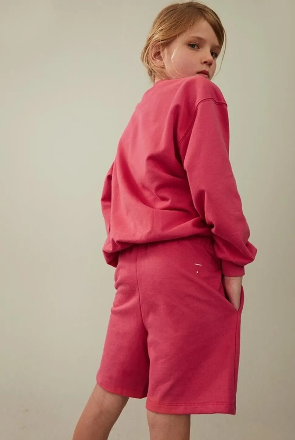 gray_label__dropped_shoul_3.webp Gray Label | Dropped Shoulder Sweater GOTS | Cherry