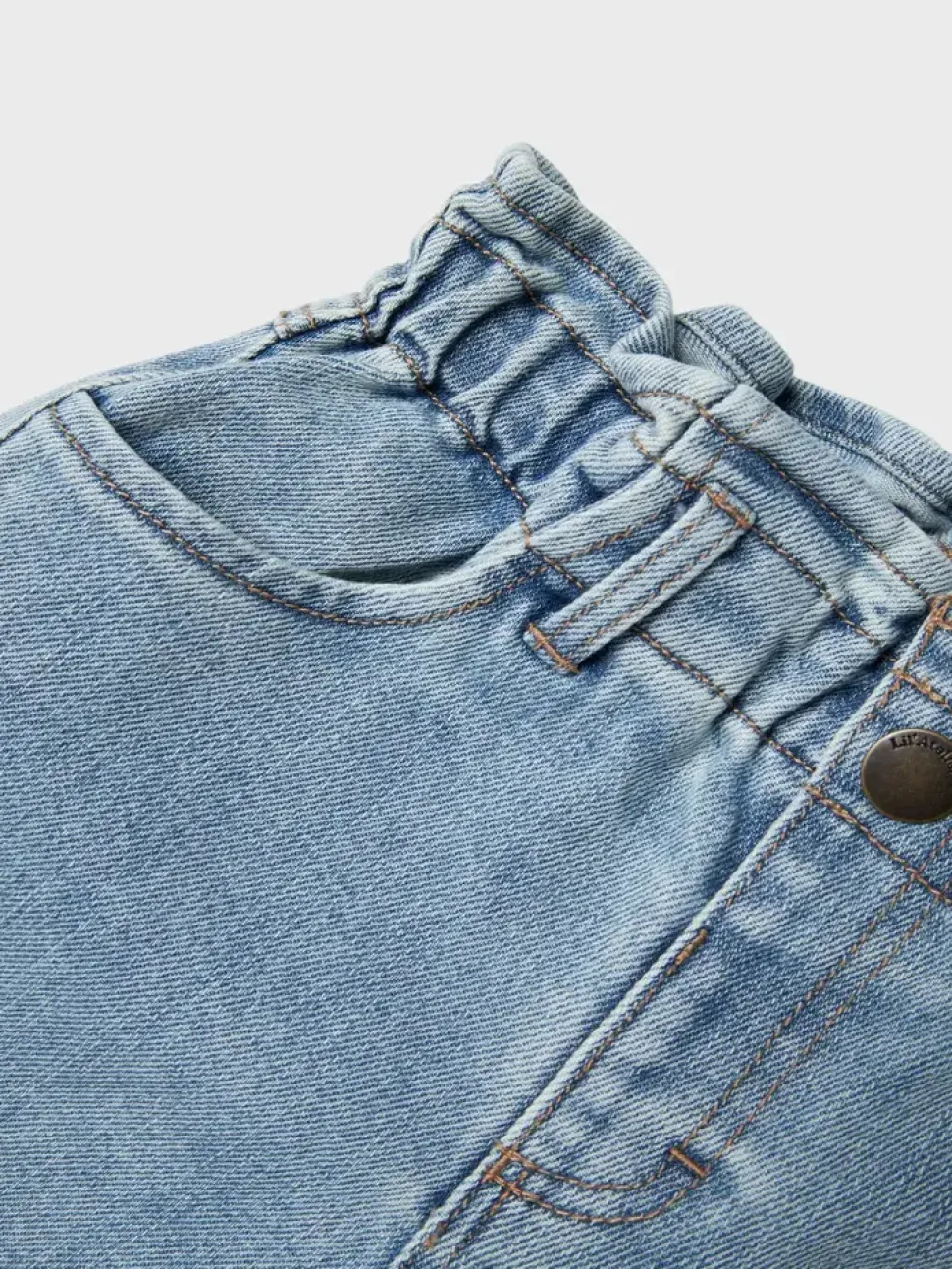 lilatelier__nmfdarlee_loo_2.webp Lil'Atelier | NMFDARLEE LOOSE JEANS 2060-SE D LIL | Medium Blue Denim