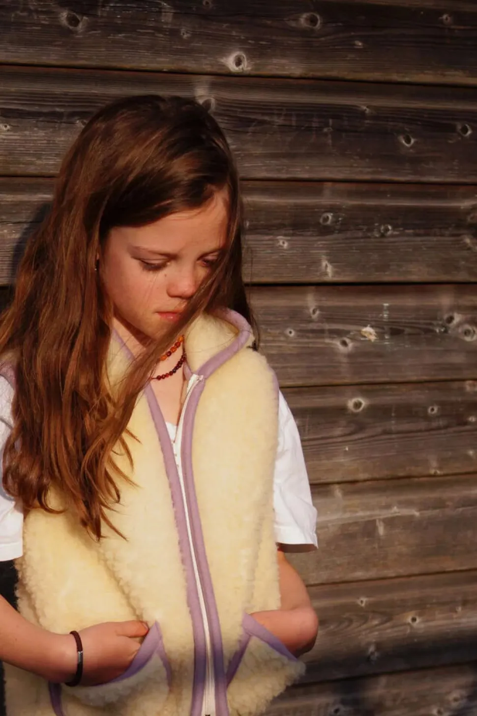 We are wovens | Bodywarmer rits met capuchon Beige en paars
